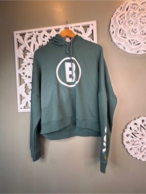 Women's Boston Red Sox New Era Green 2025 City Connect Pullover Hoodie Crop XXL